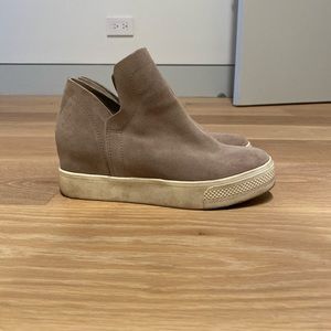 Aldo beige wedge